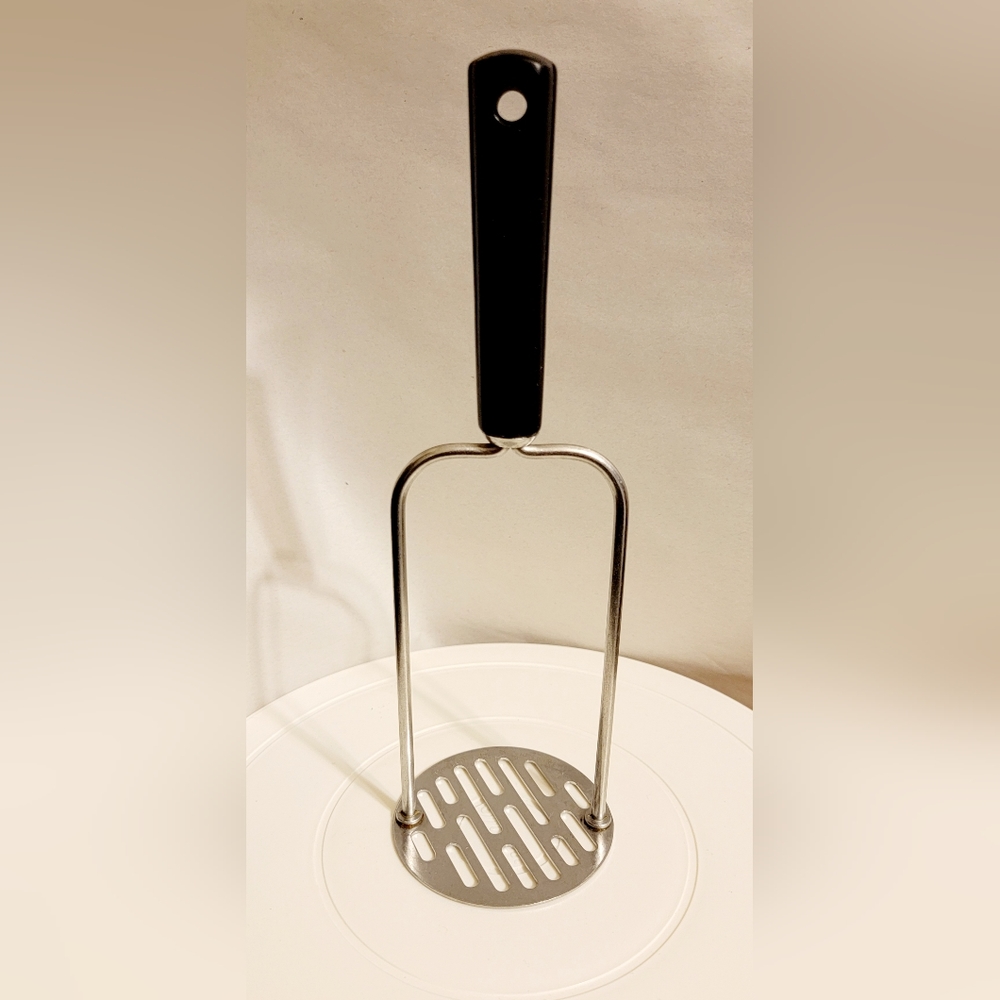 Vintage Androck Potato Masher Bakelite Handle Made in USA Steel 10” MCM